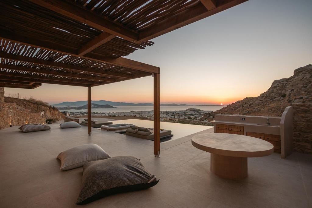 Tile and surface project in Naxos